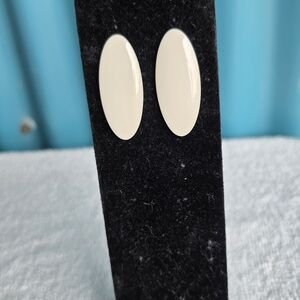 Oval Cream Earrings